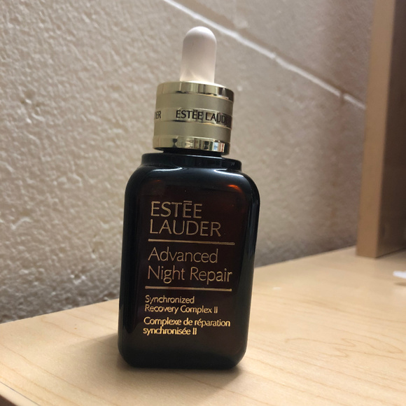 SOLD Estee Lauder Advanced Night Repair Serum 50mL - Picture 2 of 5